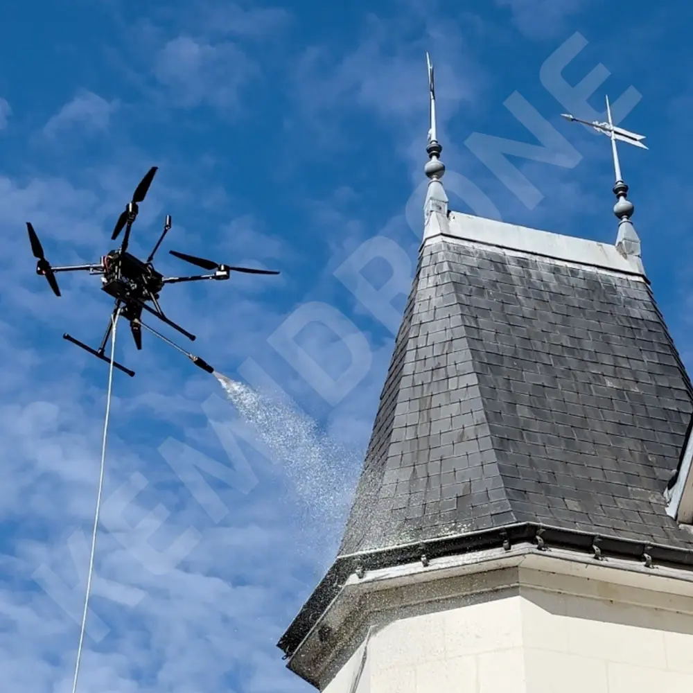 Traitement-Démoussage-Toiture-par-Drone-en-Île-de-France Services par Drone en Essonne 91, en Seine-et-Marne 77, en Yvelines 78, Hauts-de-Seine 92, Val-de-Marne 94, Seine-Saint-Denis 93, Val-d’Oise 95, Paris 75