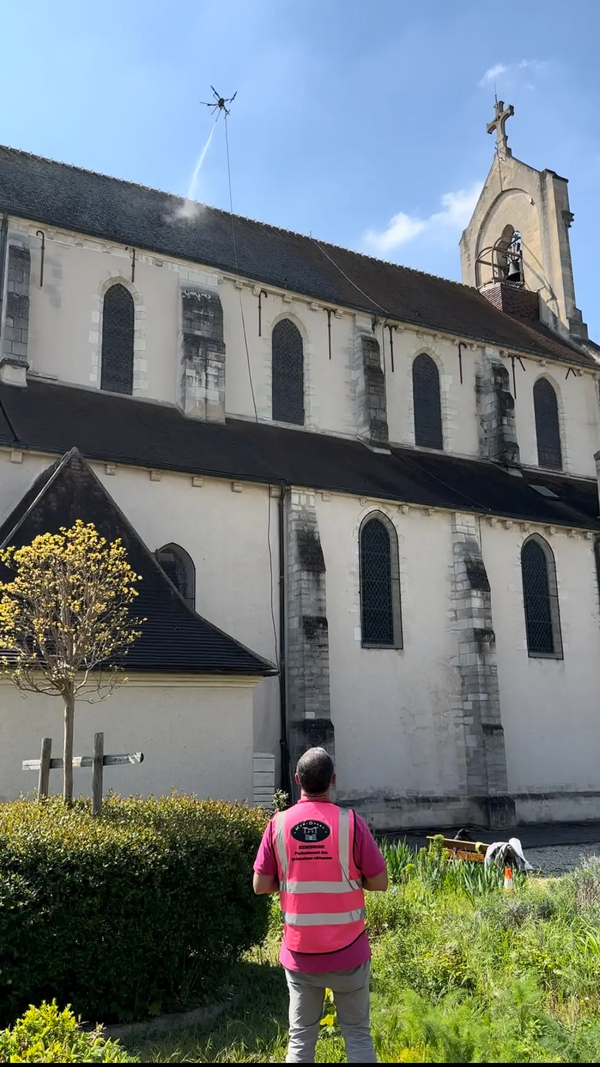 Nettoyage toiture église par drone 800 m² Saint-Germain-lès-Corbeil