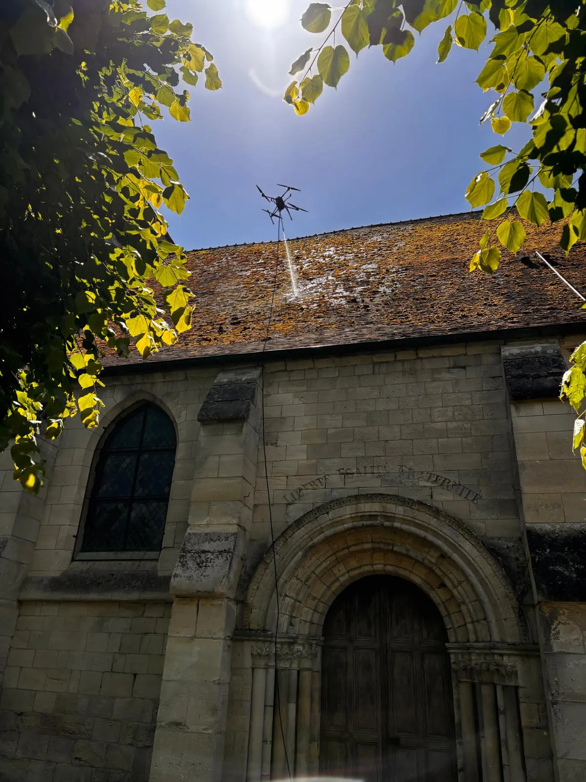 Application biocide TP2 sur toiture par drone, précision de dosage